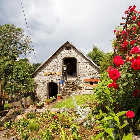 Country House Atelier Zvoneca Exterior foto